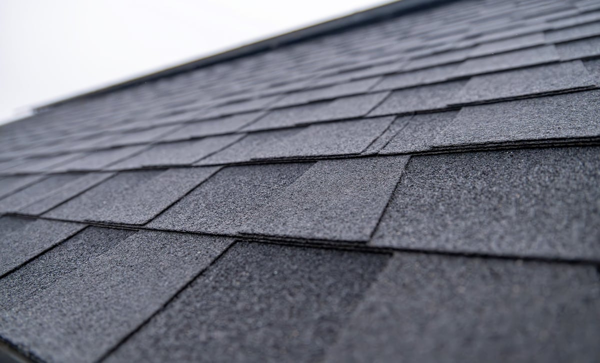 Asphalt shingle roofing