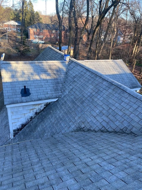 Completed shingle roof